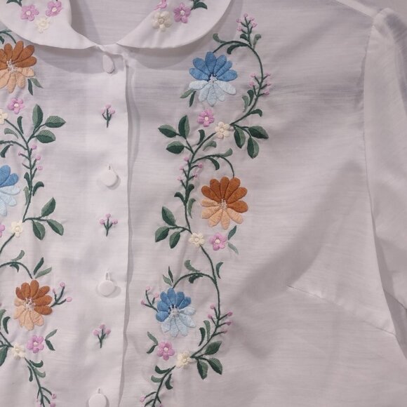 Vintage Tramo Embroidered Short Sleeve Button down Top Size 38 (M) - Picture 9 of 10